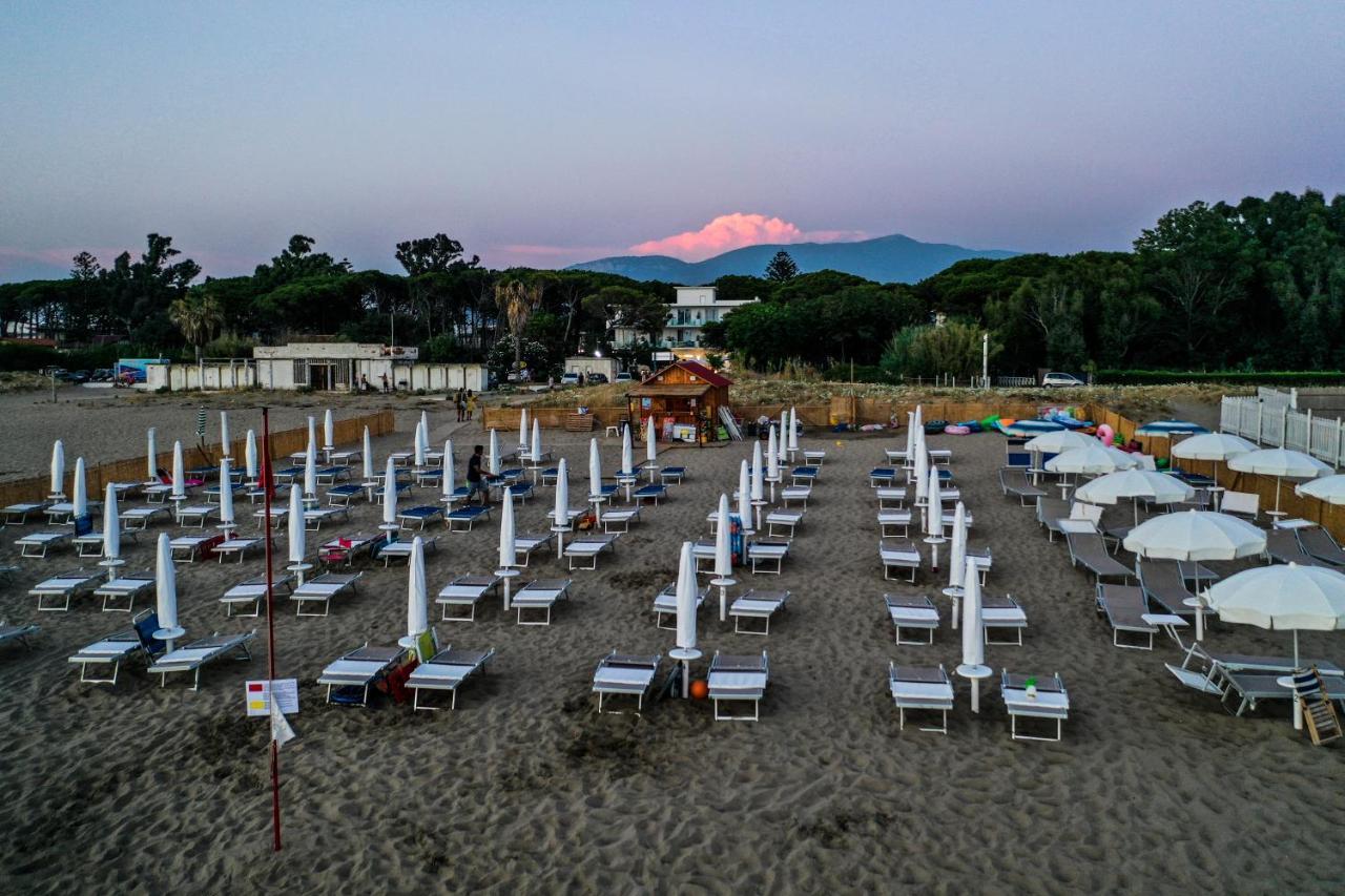Hotel Artemide Mare Paestum Ngoại thất bức ảnh