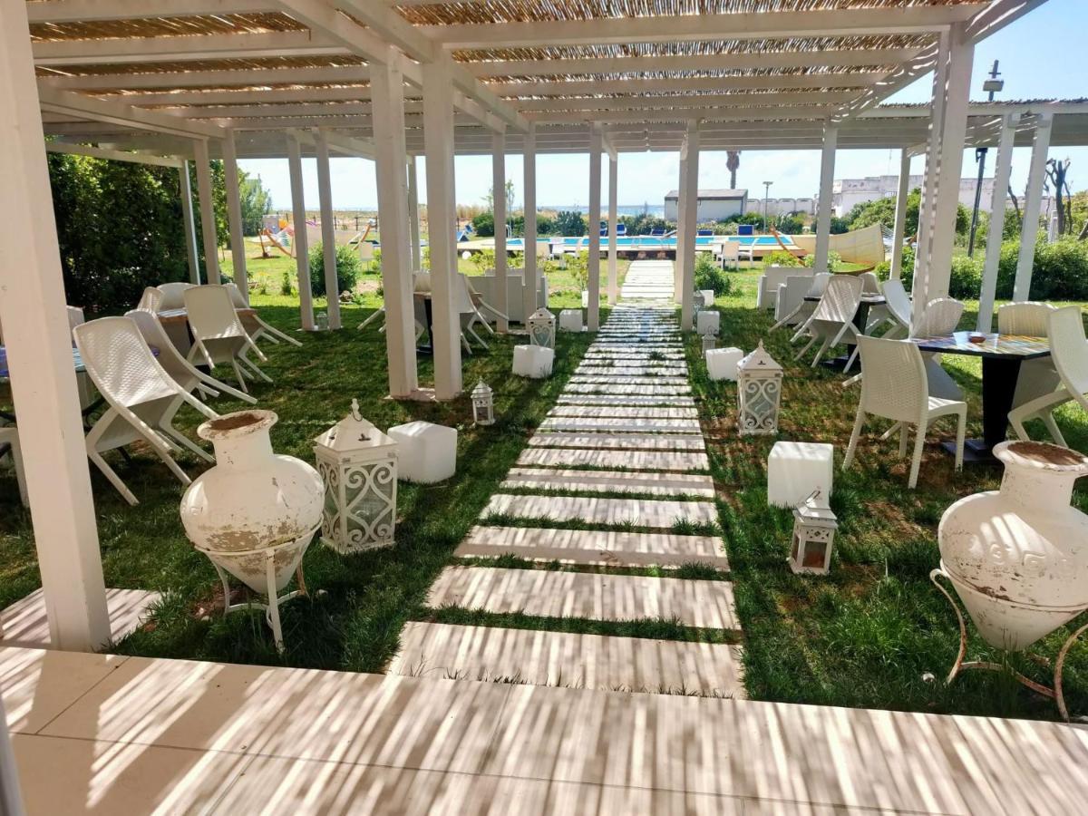 Hotel Artemide Mare Paestum Ngoại thất bức ảnh