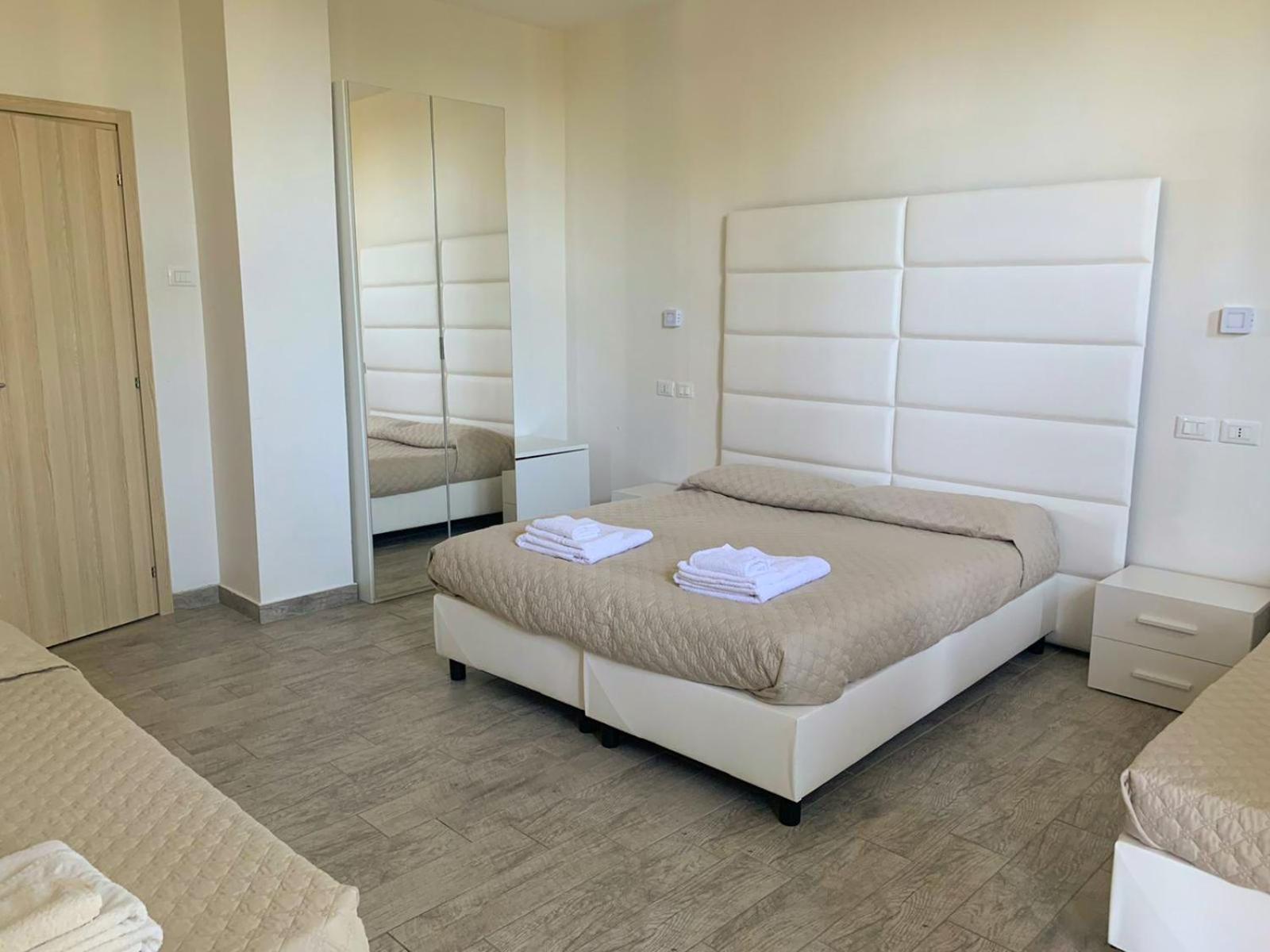 Hotel Artemide Mare Paestum Ngoại thất bức ảnh