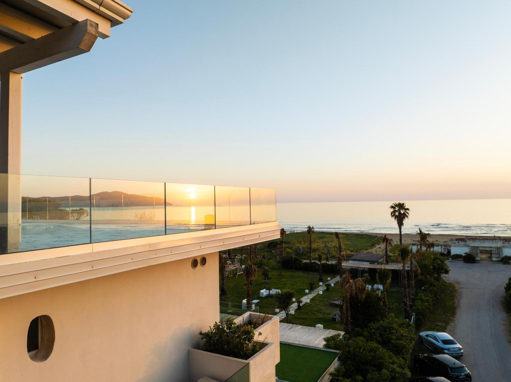 Hotel Artemide Mare Paestum Ngoại thất bức ảnh