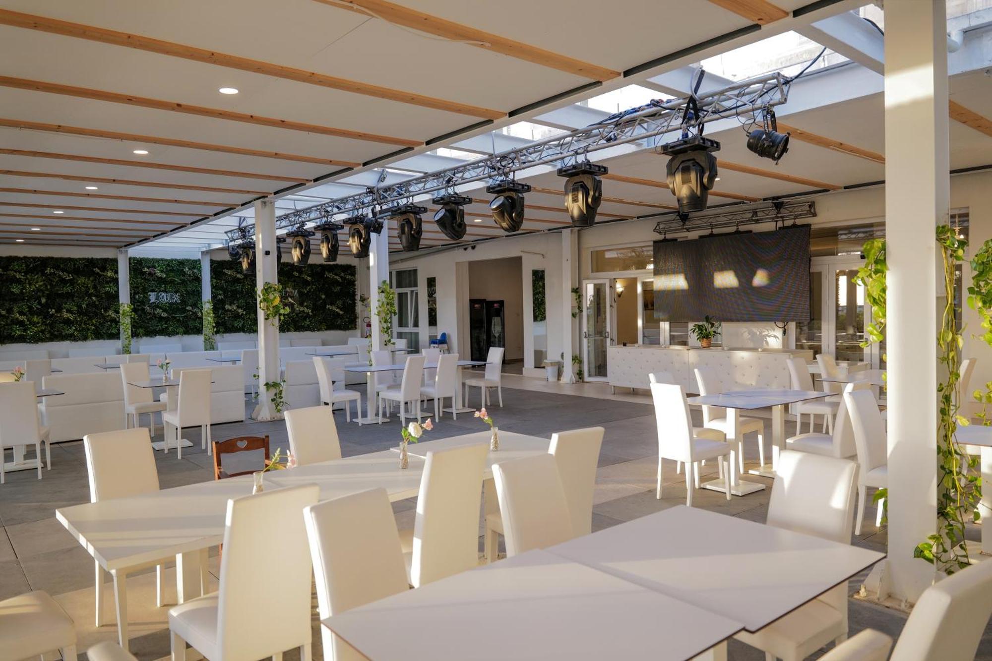 Hotel Artemide Mare Paestum Ngoại thất bức ảnh