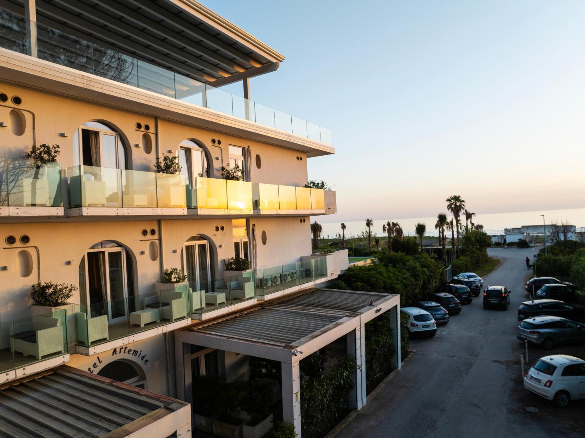 Hotel Artemide Mare Paestum Ngoại thất bức ảnh